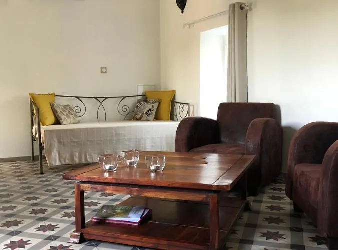 Les Dames De Florent 4* Saint-Florent-sur-Auzonnet